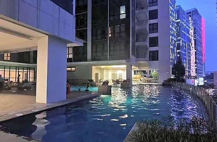Hotel One Uptown 5*