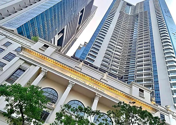 Hotel One Uptown 5*