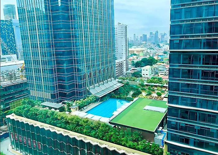 One Uptown 5*